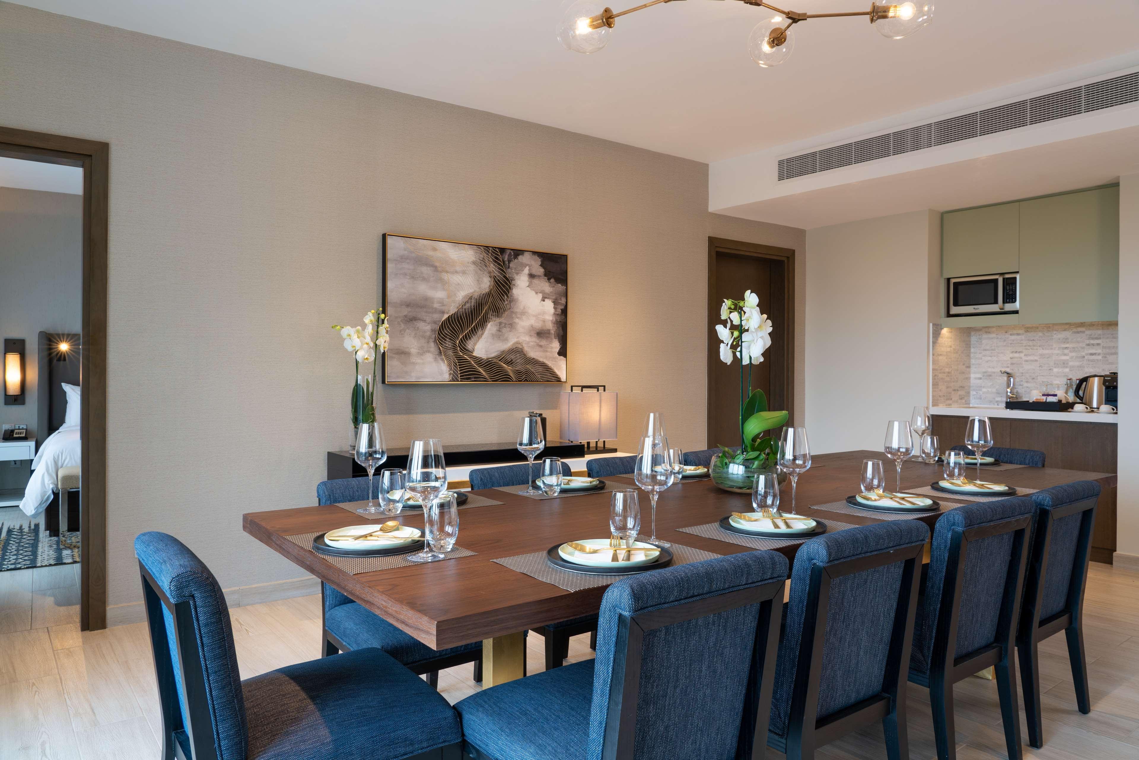 Radisson Blu Hotel & Residence Nairobi Arboretum Zewnętrze zdjęcie A dining room