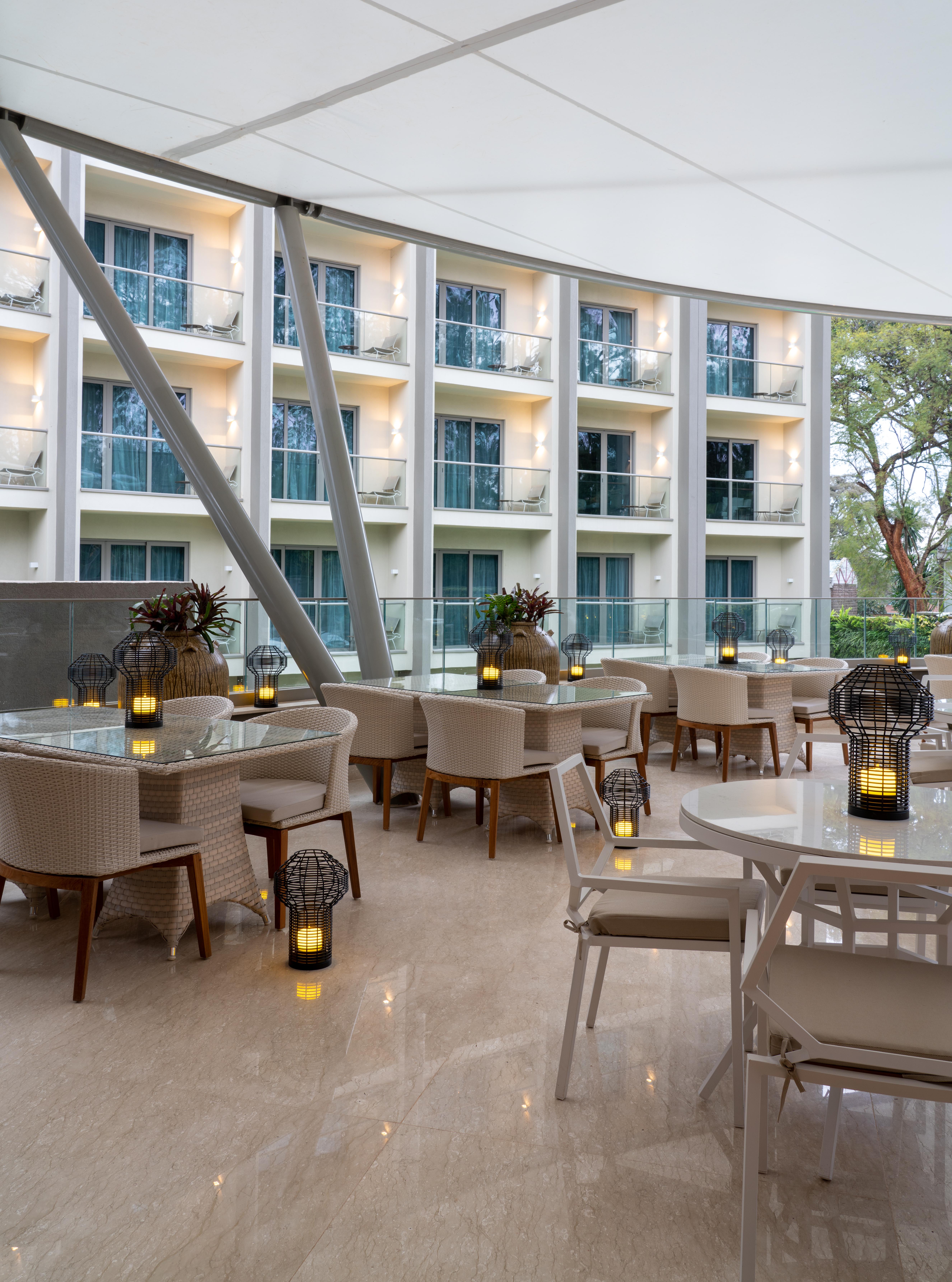 Radisson Blu Hotel & Residence Nairobi Arboretum Zewnętrze zdjęcie The Terrace