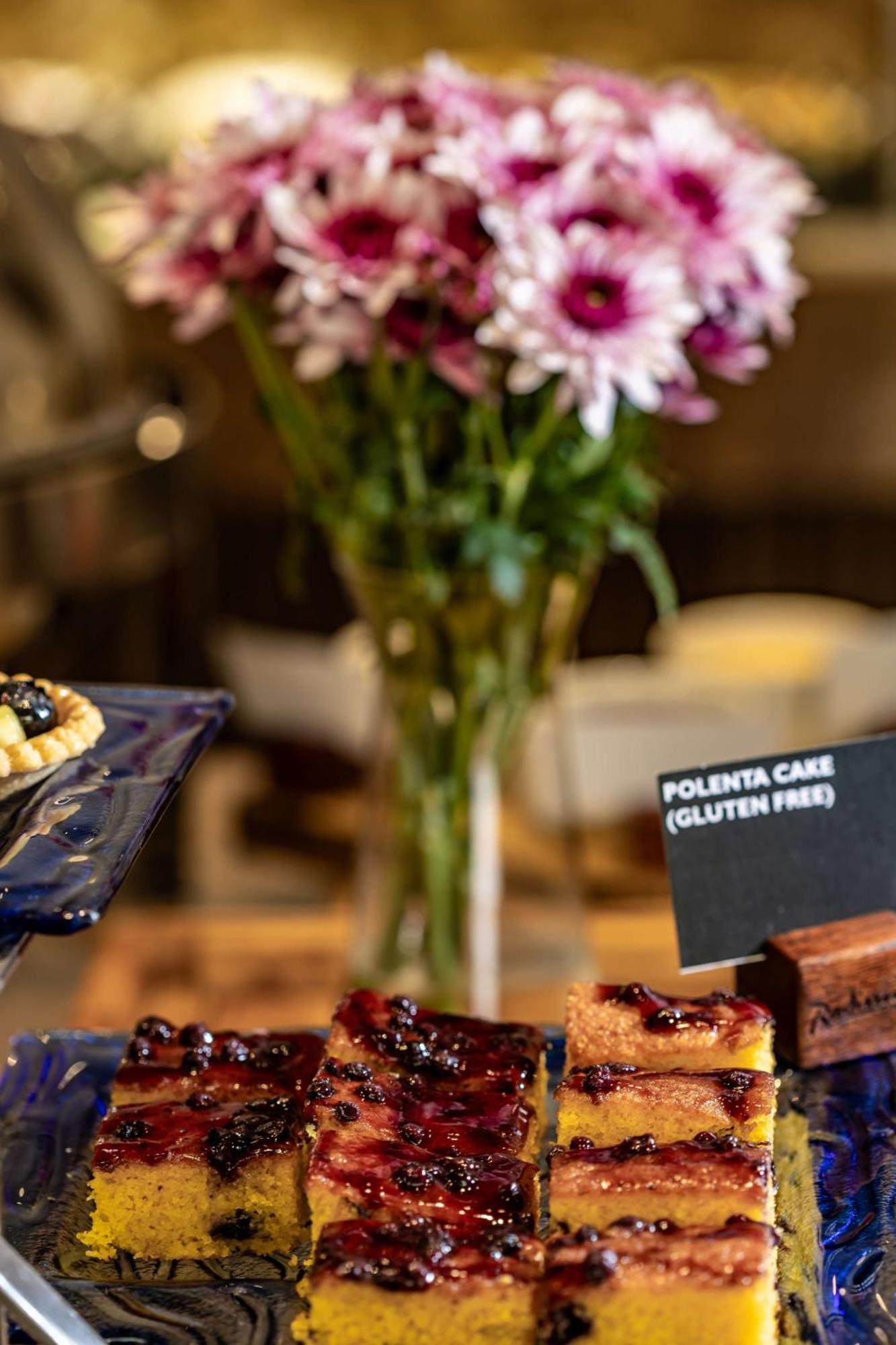 Radisson Blu Hotel & Residence Nairobi Arboretum Zewnętrze zdjęcie Gluten-free polenta cake